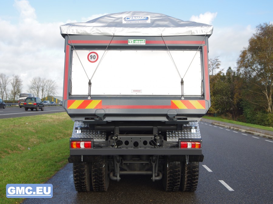 3-Arocs-3945-met-VS-Mont-geisoleerd-stoot-hoog-ra-2JPG-xl